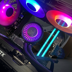 Gaming PC Infinity Flux AMD Corsair 4000 LCD Touchscreen