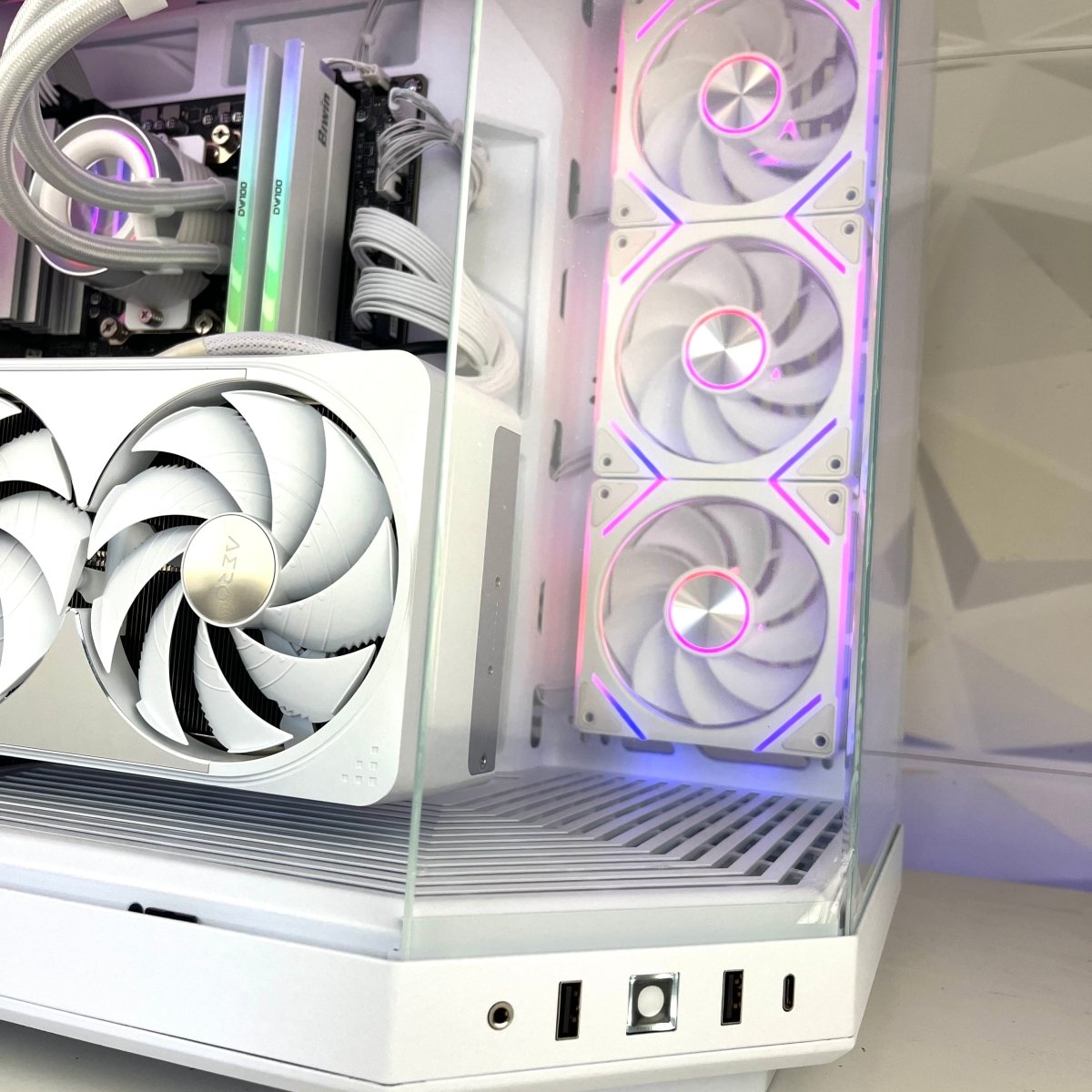 Gaming PC Neo Glacier INTEL HYTE Y70 WHITE - I Gaming Computer | Australia Wide Shipping | Buy now, Pay Later with Afterpay, Klarna, Zip, Latitude & Paypal