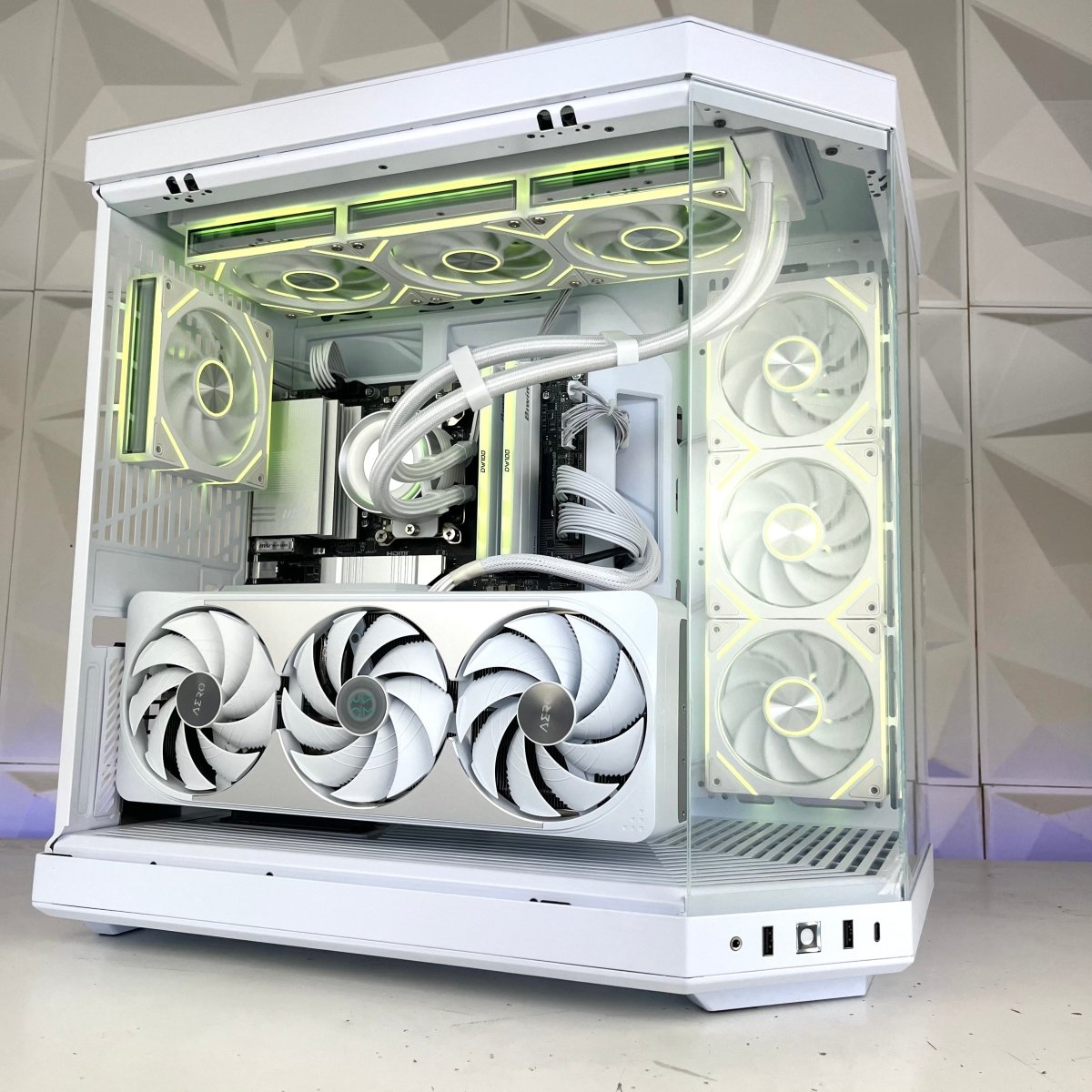 Gaming PC Neo Glacier INTEL HYTE Y70 WHITE - I Gaming Computer | Australia Wide Shipping | Buy now, Pay Later with Afterpay, Klarna, Zip, Latitude & Paypal